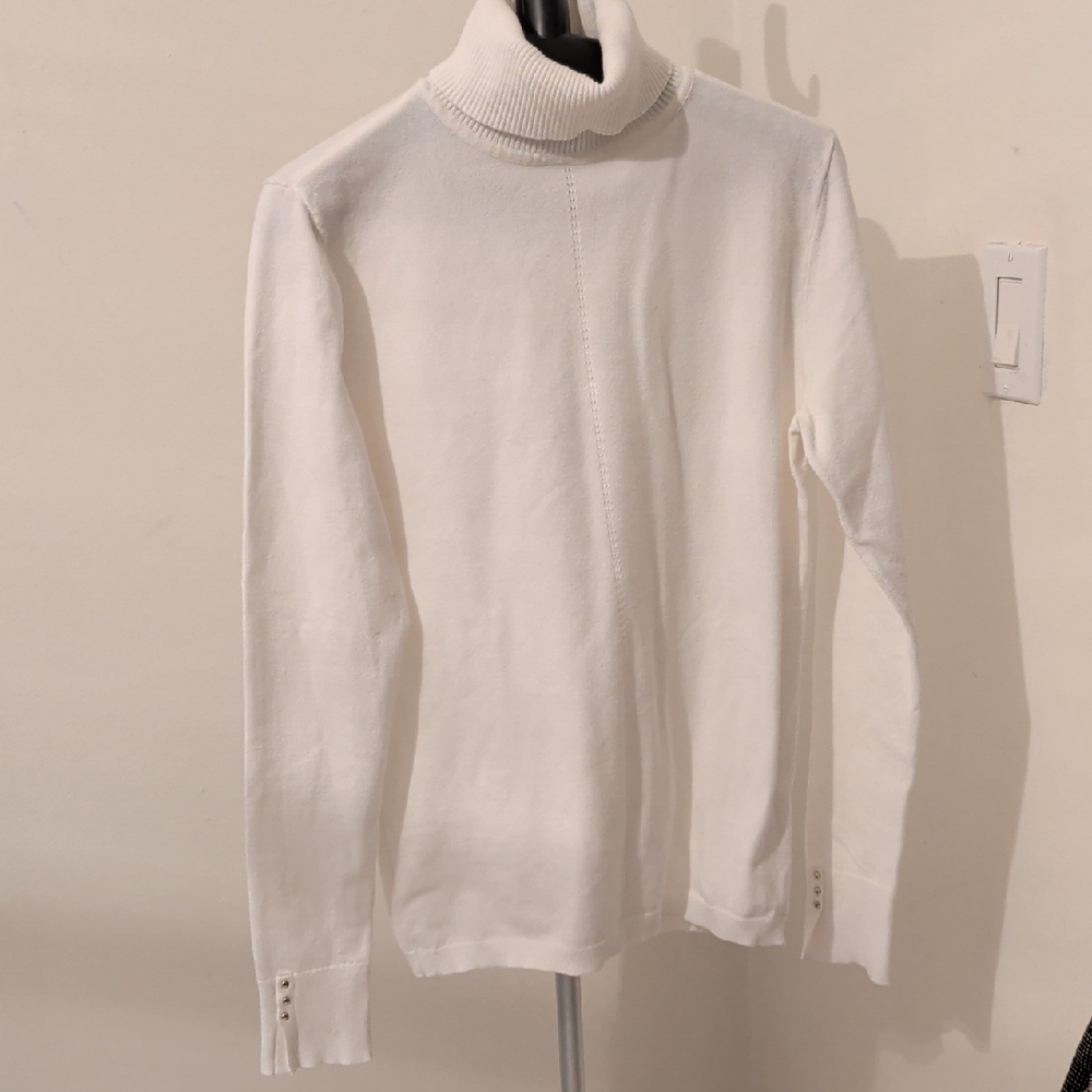 White House Black Market Cream Sweater